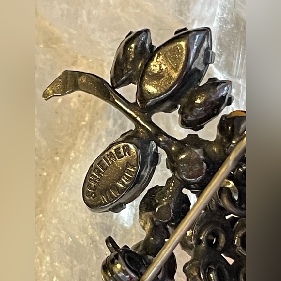 Rare Vintage Signed SCHREINER Cherry Brooch 🍒 50’s Rhinestone Brooch New York - Picture 7 of 8